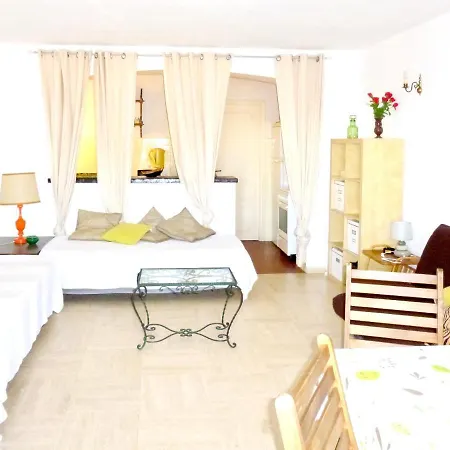 Appartement Studio De La Vierge Noire
